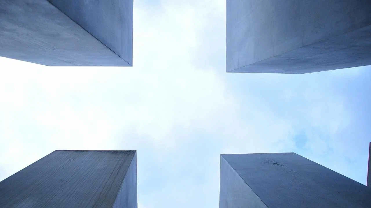 The Future of Startup Investing – Beyond Traditional VC Models